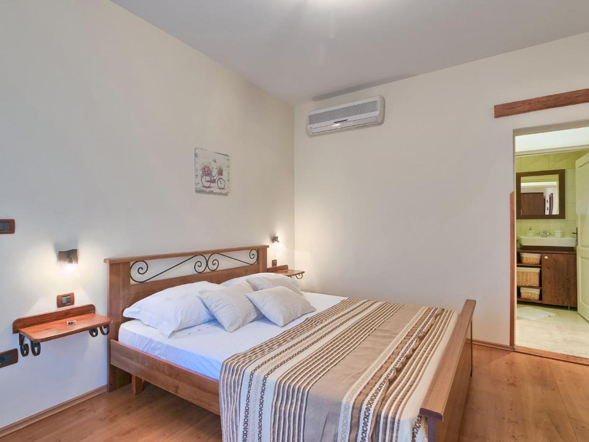 Apartment Sani-1 By Interhome ปิเยชชานา อูวาลา ภายนอก รูปภาพ